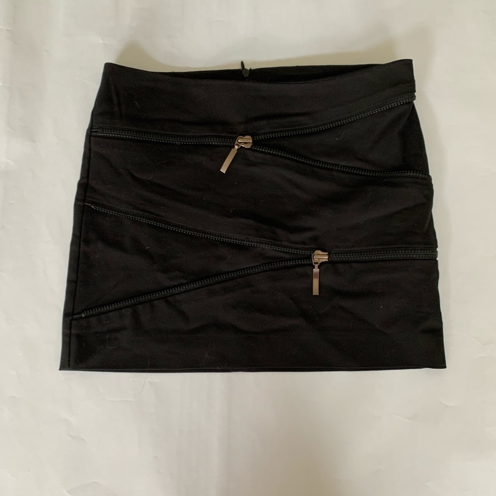 Zara Basic Black Zipper Mini - image 1